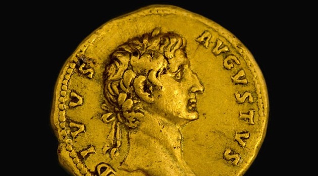 322DAAED00000578-3491387-Minted_in_107_AD_under_Emperor_Trajan_the_coin_bears_the_image_o-m-143_1457973674398